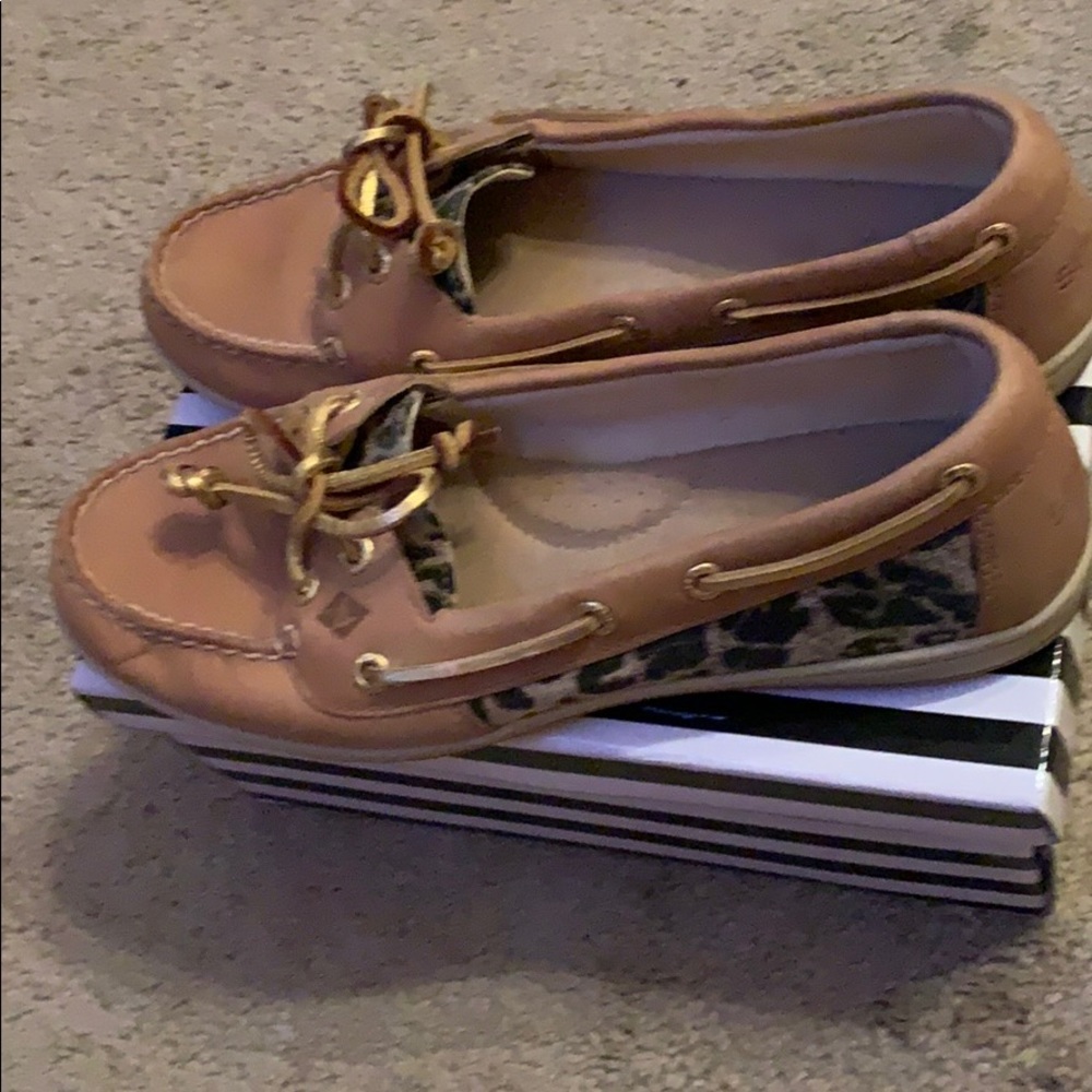 Sperry’s w/ cheetah